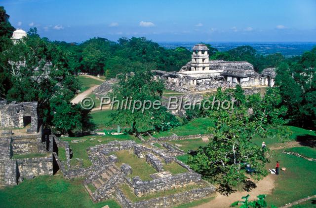 mexique 25.JPG - Vue générale du site archéologique de Palenque depuis le temple de la Croix FeuilluePalenque, Yucatan, Mexique